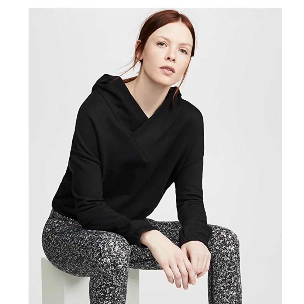 ALALA Off Duty Cropped Hoodie - Black - Pullover Style - Women’s Size Small NEW